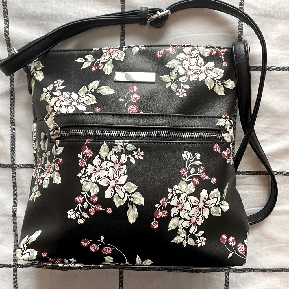 Shoulder bag